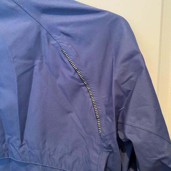 ASICS Running Jacket - Picture 7 of 12